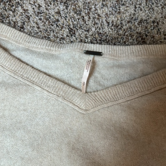 Cute free people s cashmere tan sweater - Picture 9 of 12